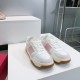Valentino Shoes Top Quality
Women size 35-41
Men size 39-45