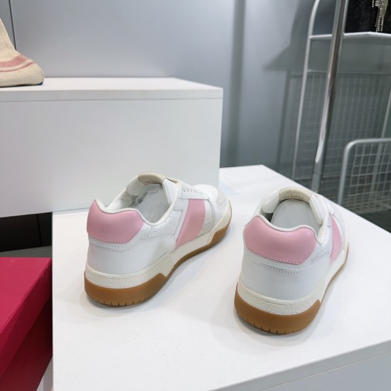 Valentino Shoes Top Quality
Women size 35-41
Men size 39-45