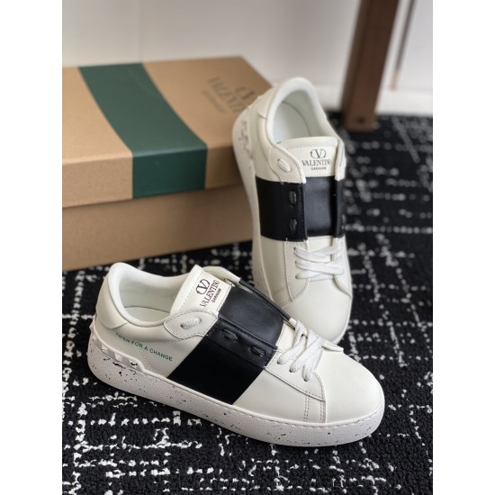 Valentino Shoes Top Quality
Women size 35-41
Men size 39-45