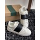 Valentino Shoes Top Quality
Women size 35-41
Men size 39-45