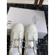 Valentino Shoes Top Quality
Women size 35-41
Men size 39-45