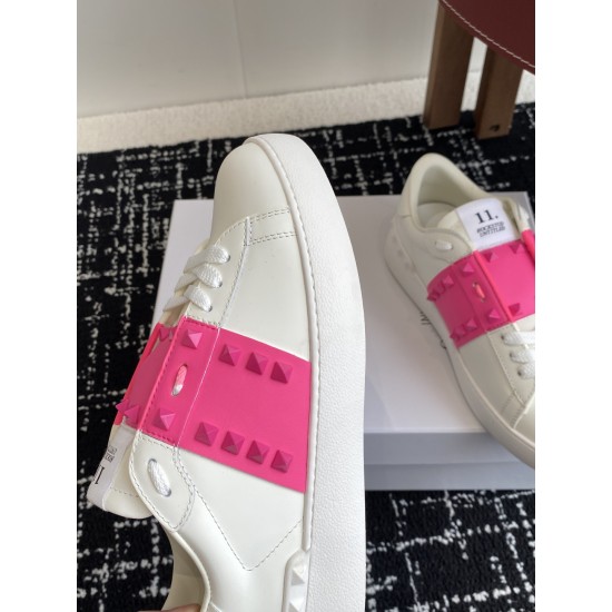 Valentino Shoes Top Quality
Women size 35-41
Men size 39-45