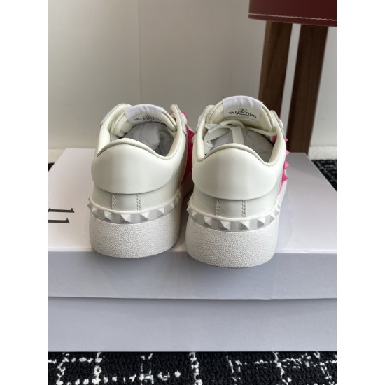 Valentino Shoes Top Quality
Women size 35-41
Men size 39-45