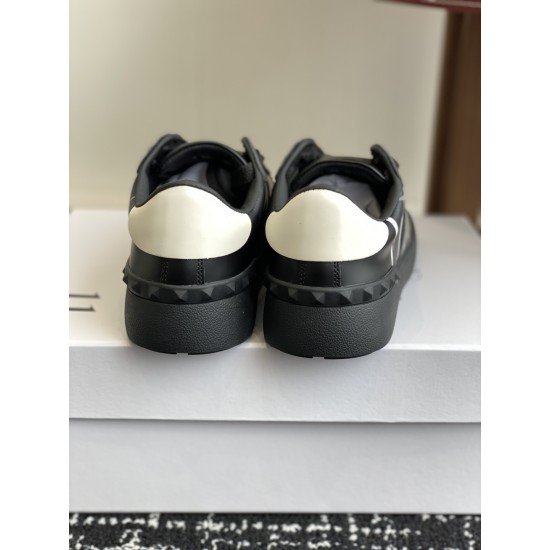 Valentino Shoes Top Quality
Women size 35-41
Men size 39-45