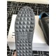 Valentino Shoes Top Quality
Women size 35-41
Men size 39-45