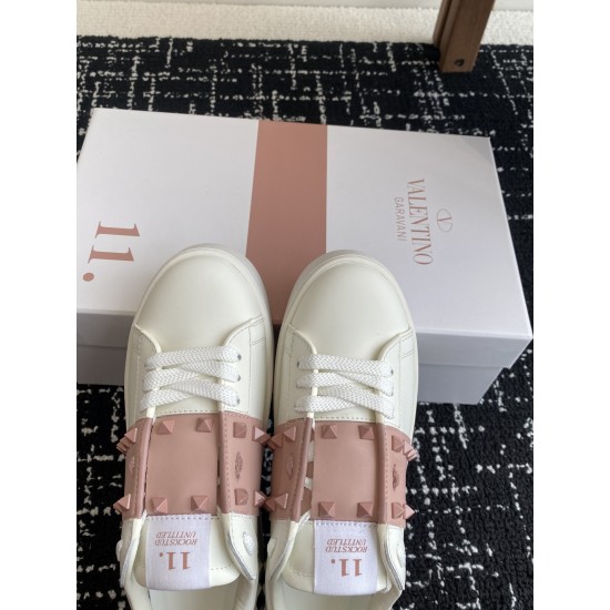 Valentino Shoes Top Quality
Women size 35-41
Men size 39-45