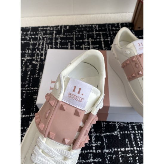 Valentino Shoes Top Quality
Women size 35-41
Men size 39-45