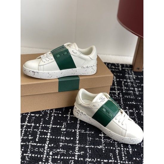 Valentino Shoes Top Quality
Women size 35-41
Men size 39-45