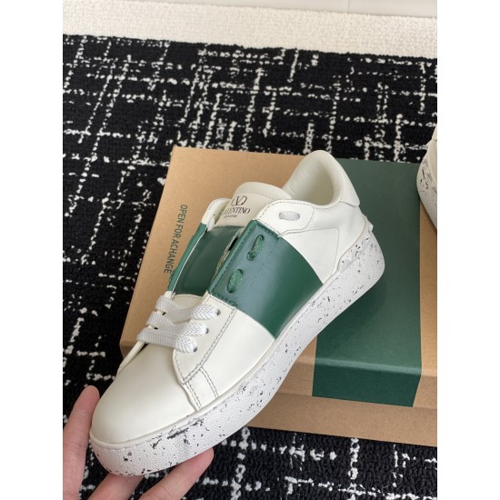 Valentino Shoes Top Quality
Women size 35-41
Men size 39-45