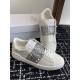 Valentino Shoes Top Quality
Women size 35-41
Men size 39-45