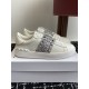 Valentino Shoes Top Quality
Women size 35-41
Men size 39-45