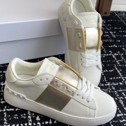 Valentino Shoes Top Quality
Women size 35-41
Men size 39-45