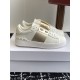 Valentino Shoes Top Quality
Women size 35-41
Men size 39-45