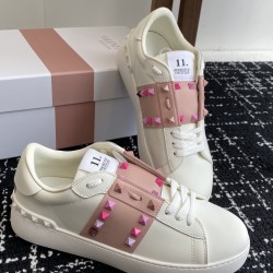 Valentino Shoes Top Quality
Women size 35-41
Men size 39-45