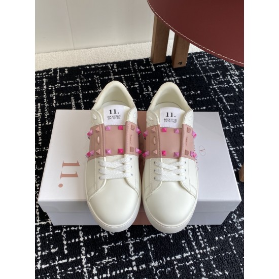 Valentino Shoes Top Quality
Women size 35-41
Men size 39-45