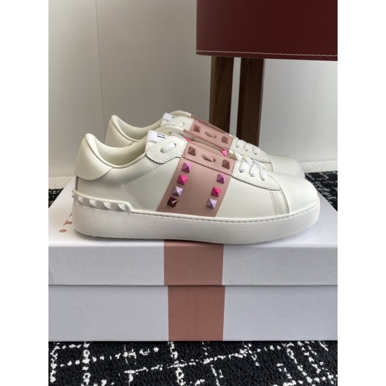 Valentino Shoes Top Quality
Women size 35-41
Men size 39-45