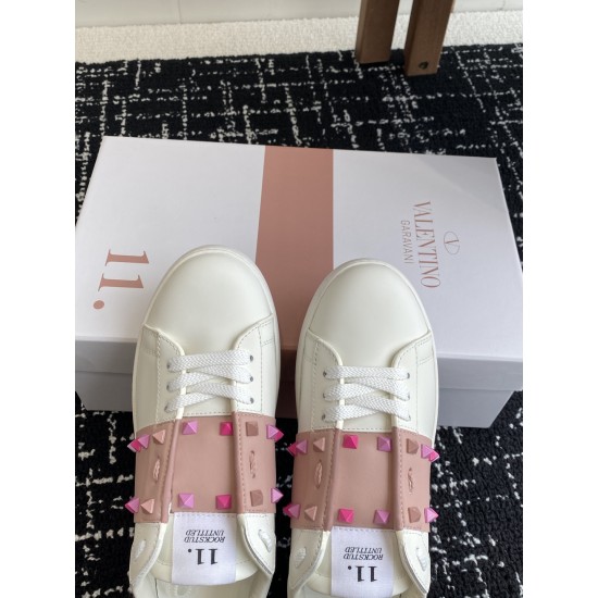 Valentino Shoes Top Quality
Women size 35-41
Men size 39-45