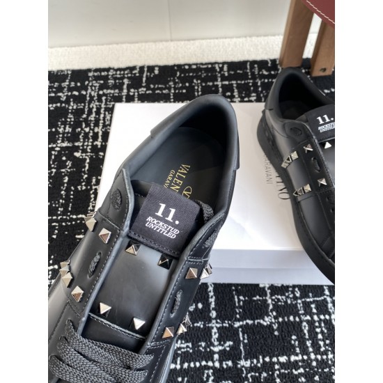Valentino Shoes Top Quality
Women size 35-41
Men size 39-45
