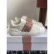 Valentino Shoes Top Quality
Women size 35-41
Men size 39-45