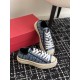 Valentino Shoes Top Quality
Women size 35-41
Men size 39-45