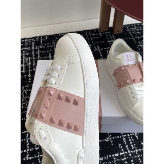 Valentino Shoes Top Quality
Women size 35-41
Men size 39-45
