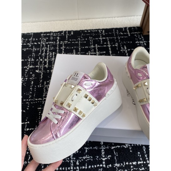 Valentino Shoes Top Quality
Women size 35-41
Men size 39-45