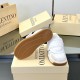 Valentino Shoes Top Quality
Women size 35-41
Men size 39-45