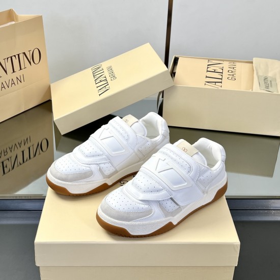 Valentino Shoes Top Quality
Women size 35-41
Men size 39-45