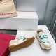 Valentino Shoes Top Quality
Women size 35-41
Men size 39-45