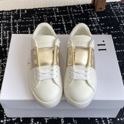 Valentino Shoes Top Quality
Women size 35-41
Men size 39-45