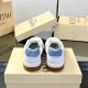 Valentino Shoes Top Quality
Women size 35-41
Men size 39-45