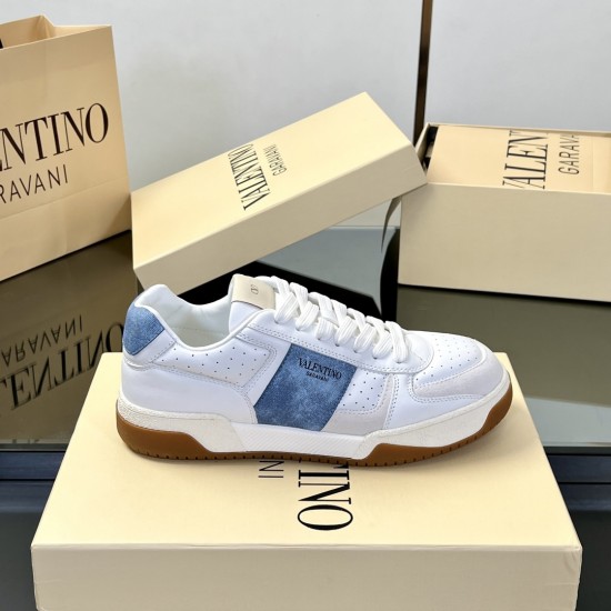 Valentino Shoes Top Quality
Women size 35-41
Men size 39-45