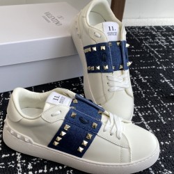 Valentino Shoes Top Quality
Women size 35-41
Men size 39-45