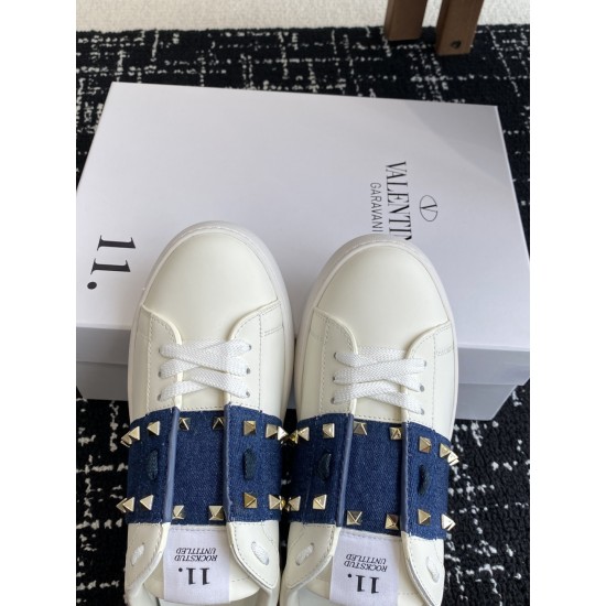 Valentino Shoes Top Quality
Women size 35-41
Men size 39-45