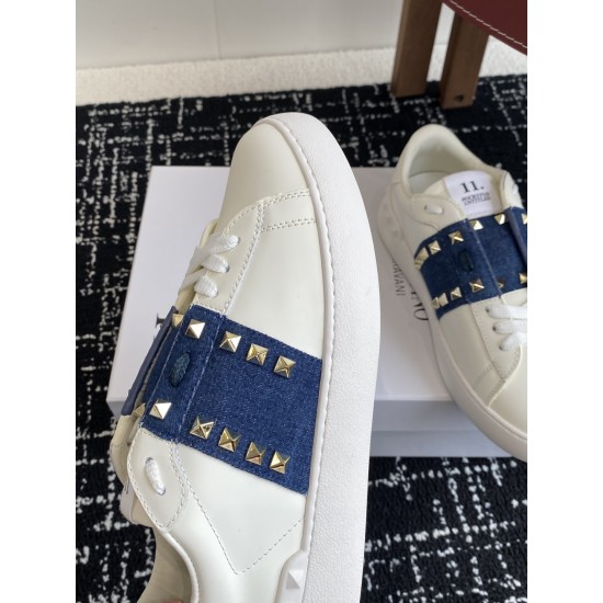 Valentino Shoes Top Quality
Women size 35-41
Men size 39-45