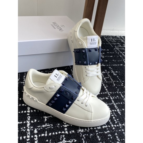 Valentino Shoes Top Quality
Women size 35-41
Men size 39-45