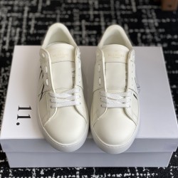 Valentino Shoes Top Quality
Women size 35-41
Men size 39-45