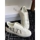 Valentino Shoes Top Quality
Women size 35-41
Men size 39-45