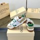 Valentino Shoes Top Quality
Women size 35-41
Men size 39-45