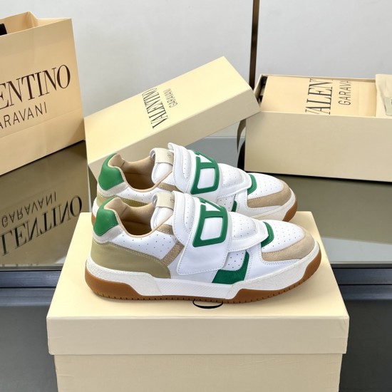 Valentino Shoes Top Quality
Women size 35-41
Men size 39-45