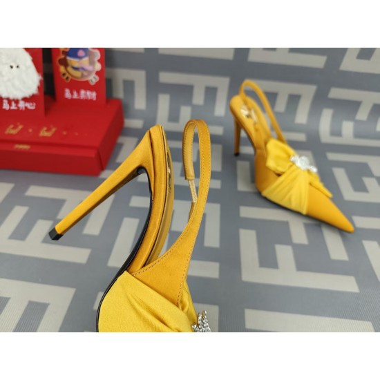 YSL Heels Top Quality Collection
Women 35-41
