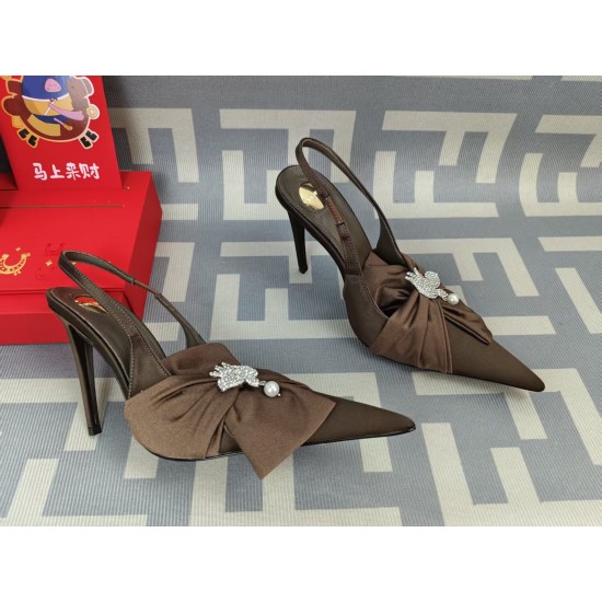 YSL Heels Top Quality Collection
Women 35-41