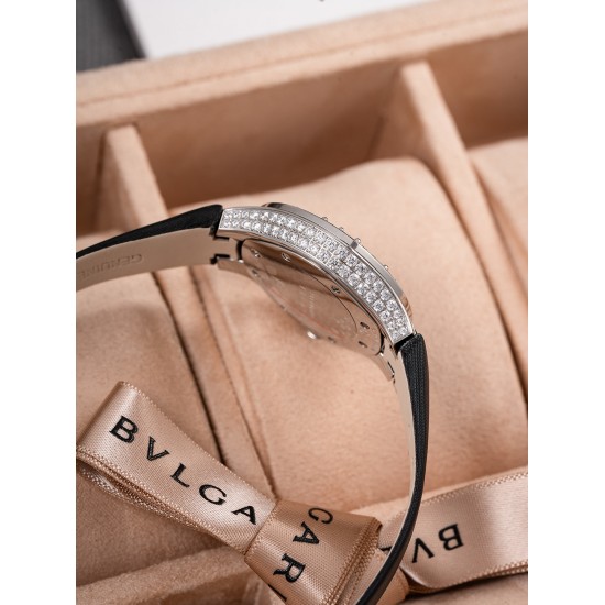 Van Cleef Watch: Top Quality
