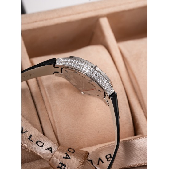 Van Cleef Watch: Top Quality