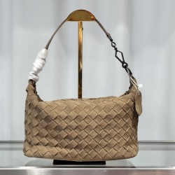 Fall and winter frosted explosive dog walking bag &amp; lunch box bag
#The dog walking bag comes with a sense of unintentional looseness, lazy lunch box bag type, calfskin leather weaving feel thieves soft ~ on the body full of spontaneity, does not s