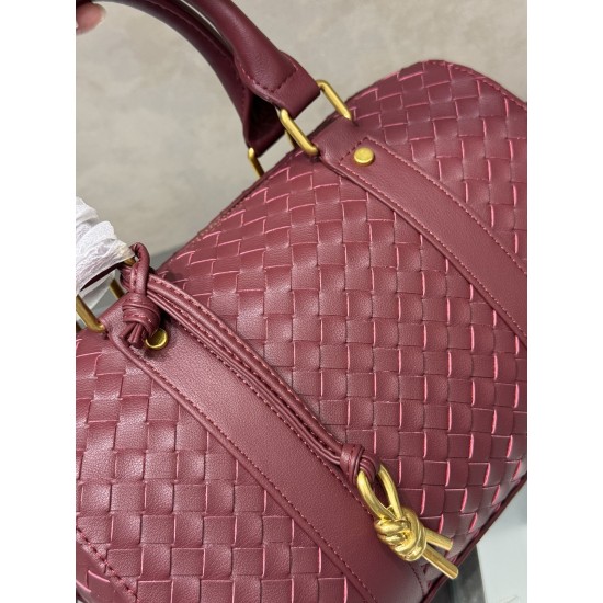 B new dual-purpose pillow bag versatile fashion models
  Model No.: 9902#
  Size: 25x12.5x16cm