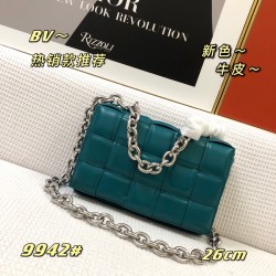 2020 fall and winter newest single product padded cassette chain pillow bag sunny orange 