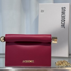 Pochette Rond ｜Sculpture Bag
This unique handbag is called "take-out clutch" made of lambskin with rolled-up folded cover and internal snap closure, rolled up like a take-out bag with metal handles and metal balls, silver-colored chain ⛓️ should