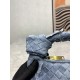 
  Bottega Veneta#s newest design tannin denim knotted tote bag ✧ also retained the BV has always been the original elements of weaving at the same time, but with a high-level design style, using tannin denim hand-woven hot models simple and simple ^ O ^ 