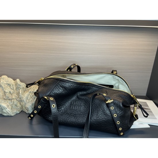 390 Actual Miu 25ss show biker bag size 361521